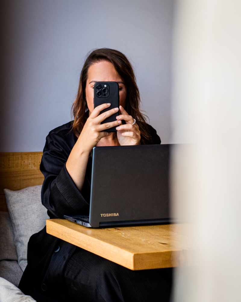 Laura Carboneres trabajando